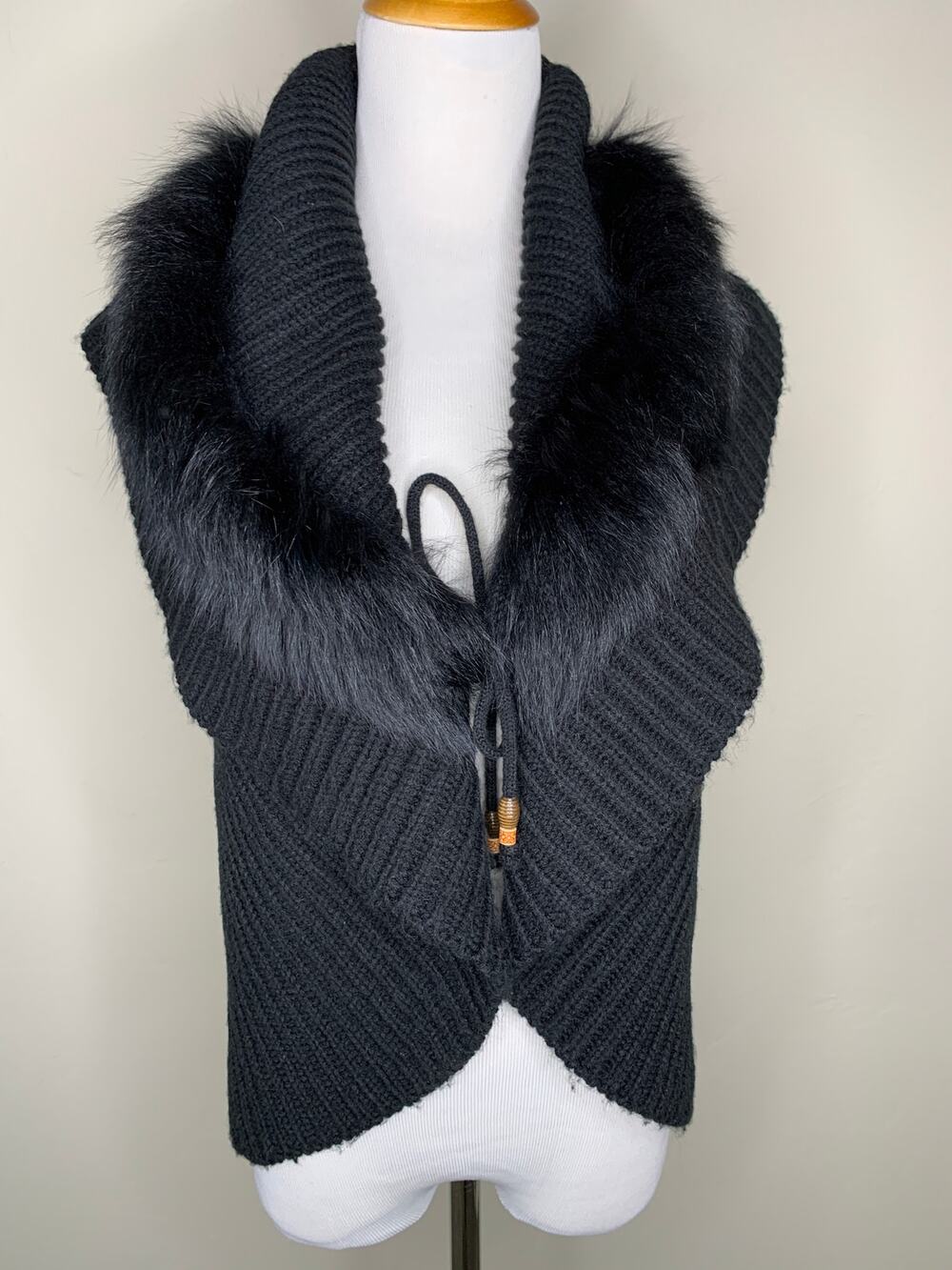 Black Faux Fur Vest Tie Front  Whimsygoth Fairy Sz Medium